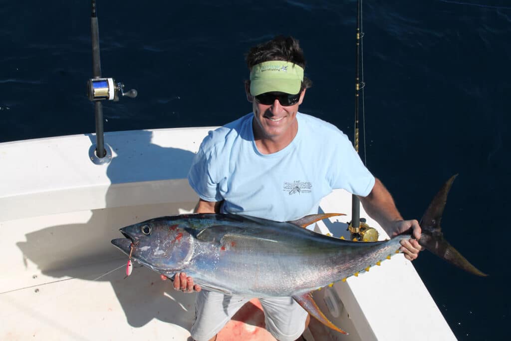 Finding Pelagic Fish with Offshore Structure and Satellite Charts